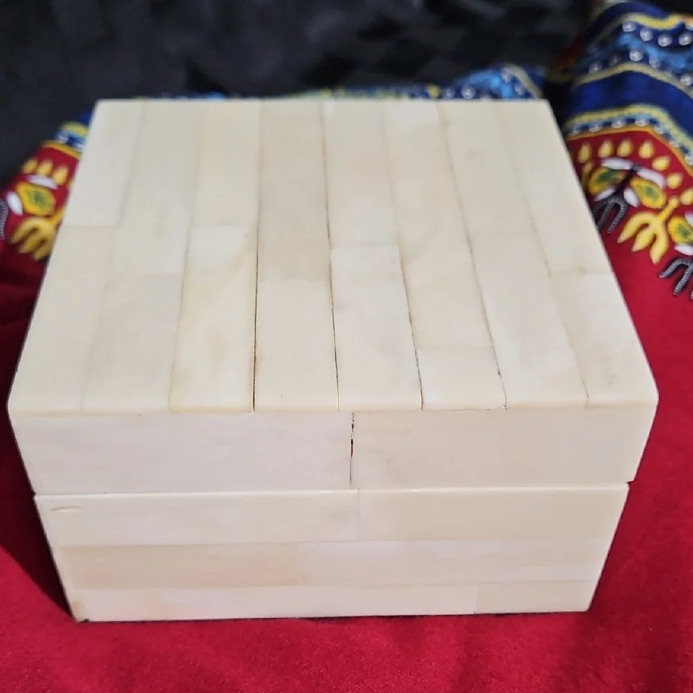 Vintage Genuine Bone Inlay Square Keepsake Box/Wooden Jewelry Trinket Box